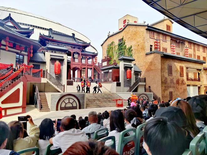 古城烽火》360度舞台沉浸式观演新葡京西安旅游打卡战争实景演艺《(图7)